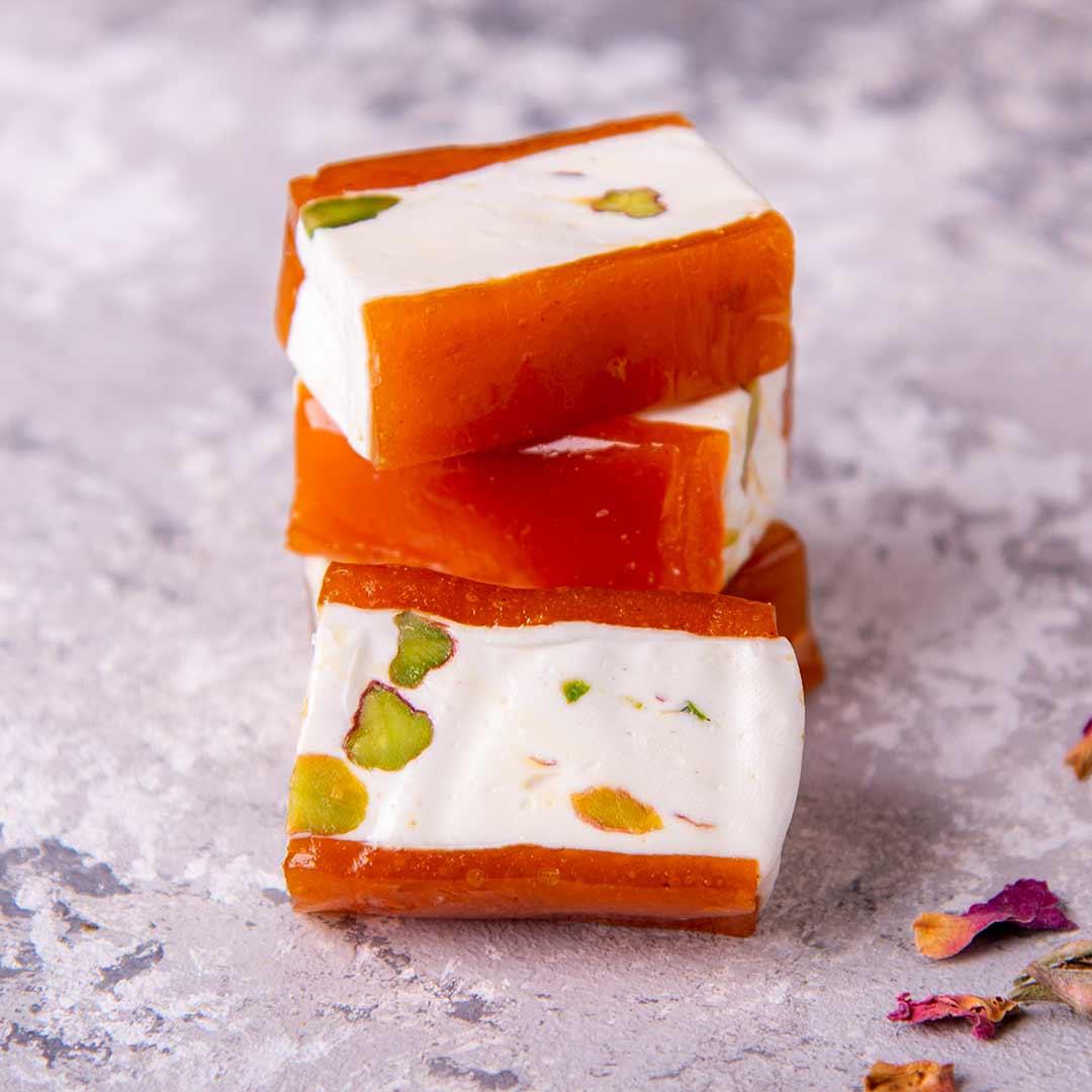 نوجا فستق قمر الدين