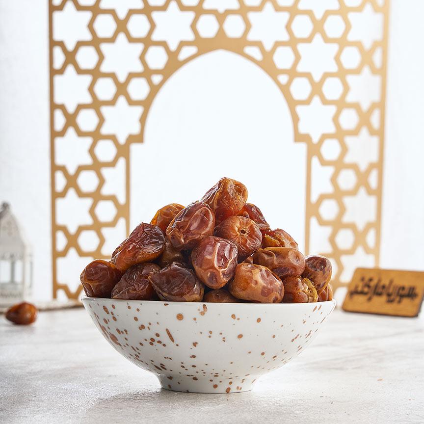 Royal twisted dates
