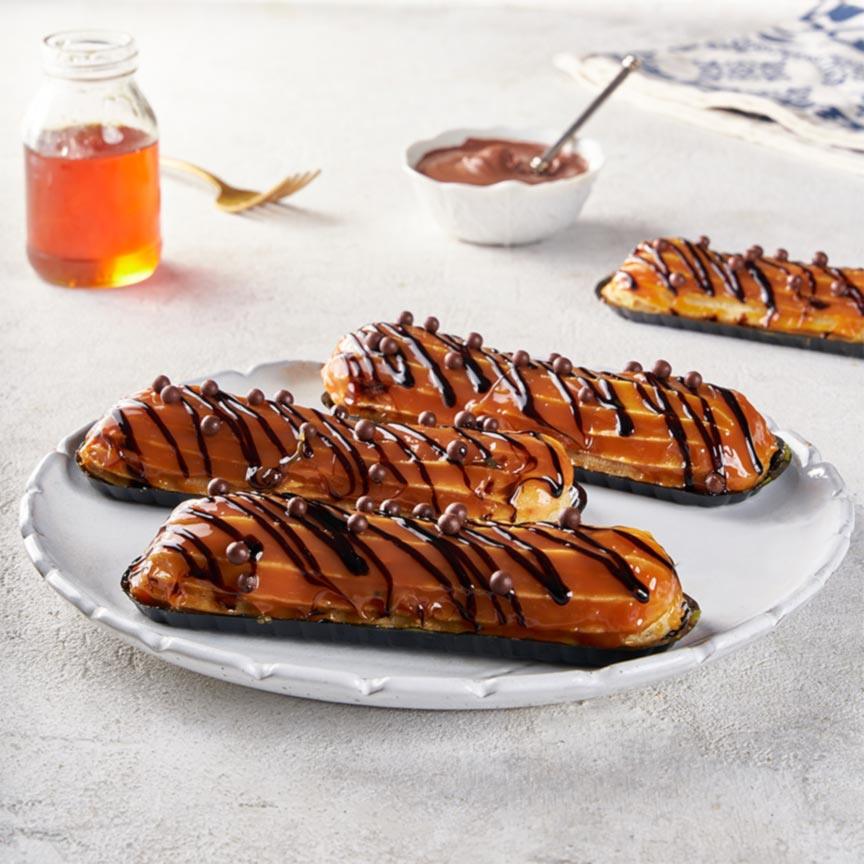 Caramel eclair