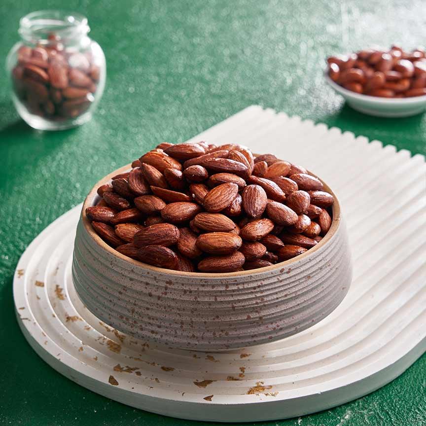 roasted almonds