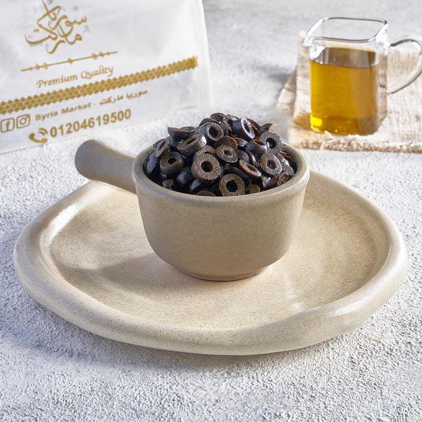 Black olive slices