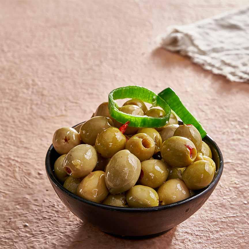 Stuffed pepper olives